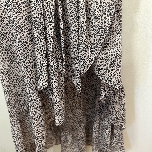 Wayf Women's Animal Print Long Sleeve V-Neck Belted Midi Wrap Dress Size XS - Picture 4 of 12